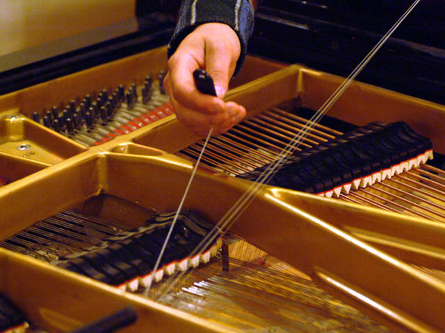 How to bow a piano